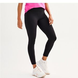 Bundle of Tek gear leggings with pockets & cute Hoodie to match! Set of two!